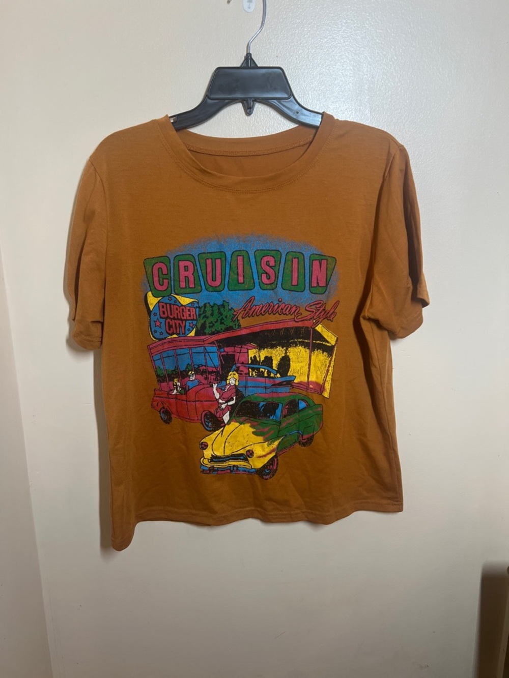 SHEIN Rust Brown Vintage Car Graphic Tee with Multicolor Print